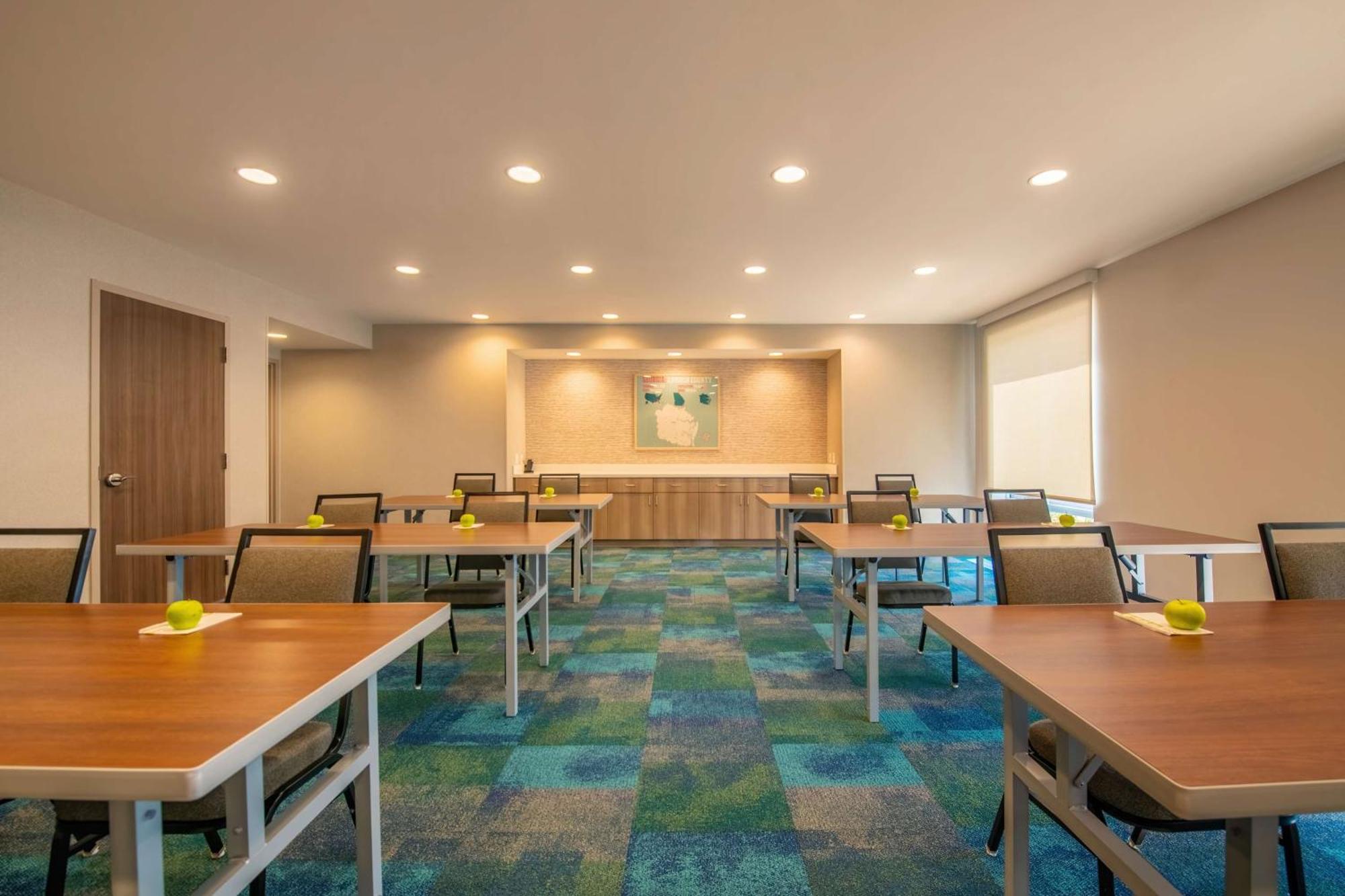 Home2 Suites By Hilton Kingsland Εξωτερικό φωτογραφία